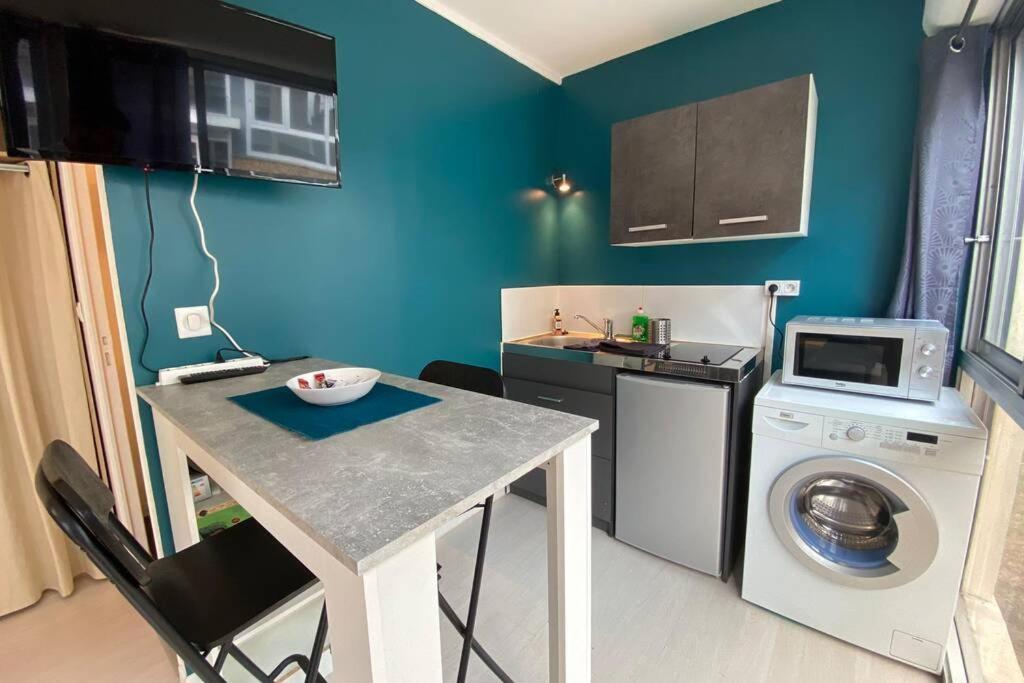 Studio & Parking Prive Centre Orleans Tram Au Pied Appartement Buitenkant foto